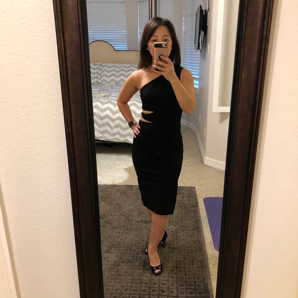 Alice & Olivia black one-shoulder cocktail dress